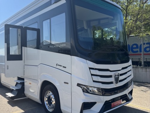 IVECO S-WAY EXPERIENCE IN MADRID = MORELO & IVECO