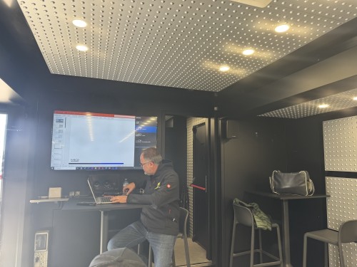 IVECO S-WAY EXPERIENCE IN MADRID = MORELO & IVECO