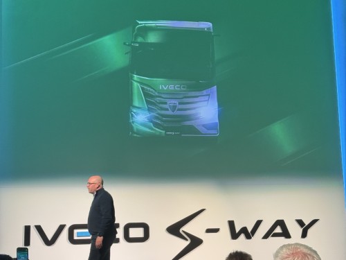 IVECO S-WAY EXPERIENCE IN MADRID = MORELO & IVECO
